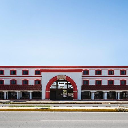 OYO Hotel Real Del Sur Chihuahua Exterior foto