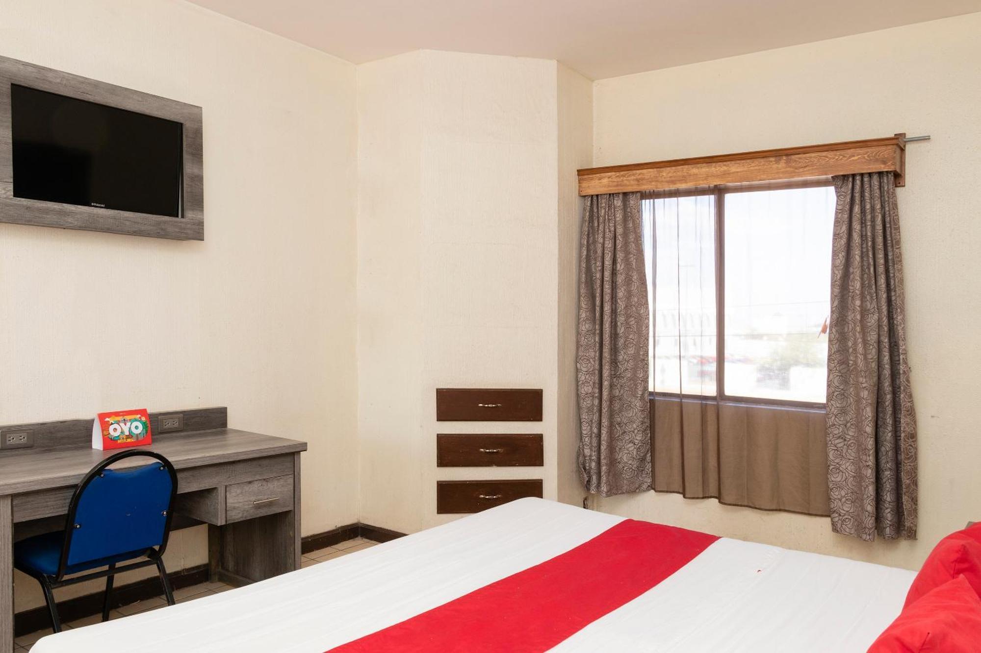 OYO Hotel Real Del Sur Chihuahua Exterior foto